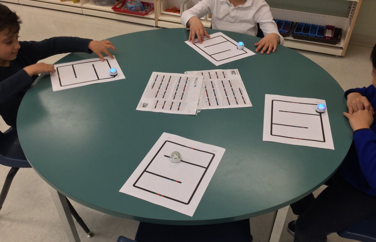 marinelli_tl's tweet photo. Grade 1 students @StAnneCES learning how #Ozobots use their sensors to read #ColourCodes & follow lines @ycdsb @YCDSBlibraries https://t.co/kJNTEqBLnA