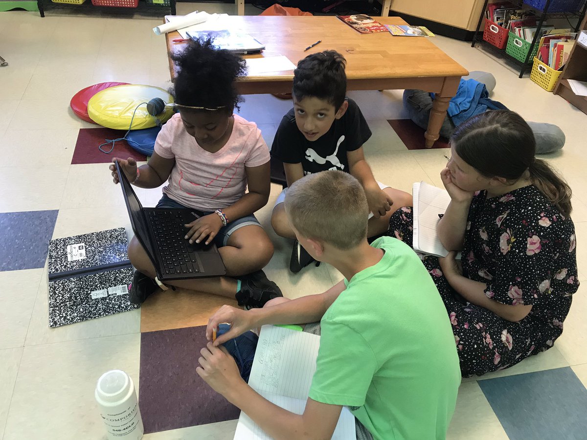 N8IVEQC's tweet photo. 3rd graders are sharing their informational writing with their small groups. Then they’re providing feedback using @Google forms! #ErbsClass #BeTheBest @StallingsES @UCPS_MonroeNC https://t.co/XkW7gfy4dW