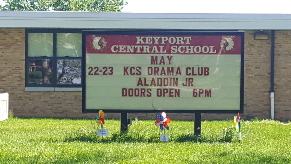 KCSdramaclub's tweet photo. It's show time! https://t.co/5uYg8Q9Kd1