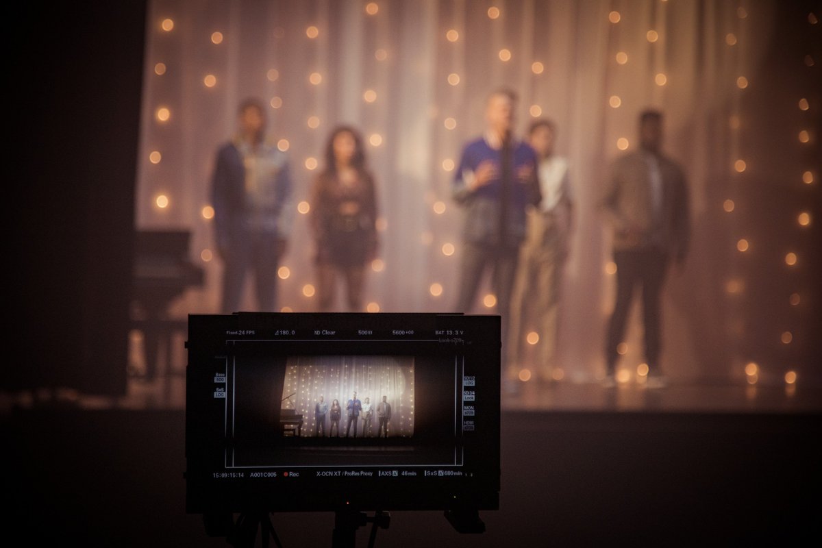 PTXofficial's tweet photo. #PTXWavingThroughAWindow #tomorrow @DearEvanHansen 

📸: @benhausdo https://t.co/CTGojYF96c