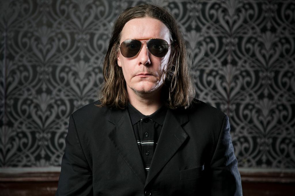 EanGardiner's tweet photo. Just heard that my good friend Jake Black has died. We shared some great times together and I am fucking heartbroken. God bless the Very Reverend D.Wayne Love, First Minister of the Presleytarian Church of Elvis the Divine. Thank you for the music, gonna miss you pal. #Alabama3 https://t.co/ZDLIQutCLa