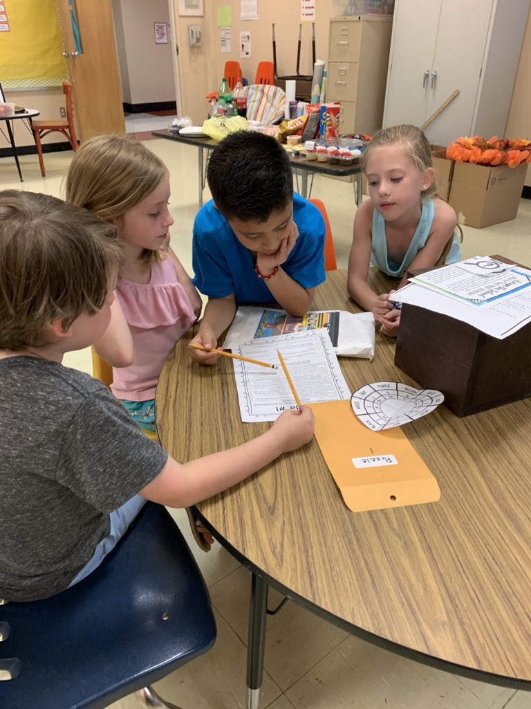 More photos of  End-of-the-Year fun learning to problem solve with McHenry’s Kaleidoscope class. We are problem solving puzzles to  Escape The School with Breakout Edu @briglarry123 <a href="/FloydCoSchools/">Floyd County Schools</a> #mchenrypeeps #floydpln