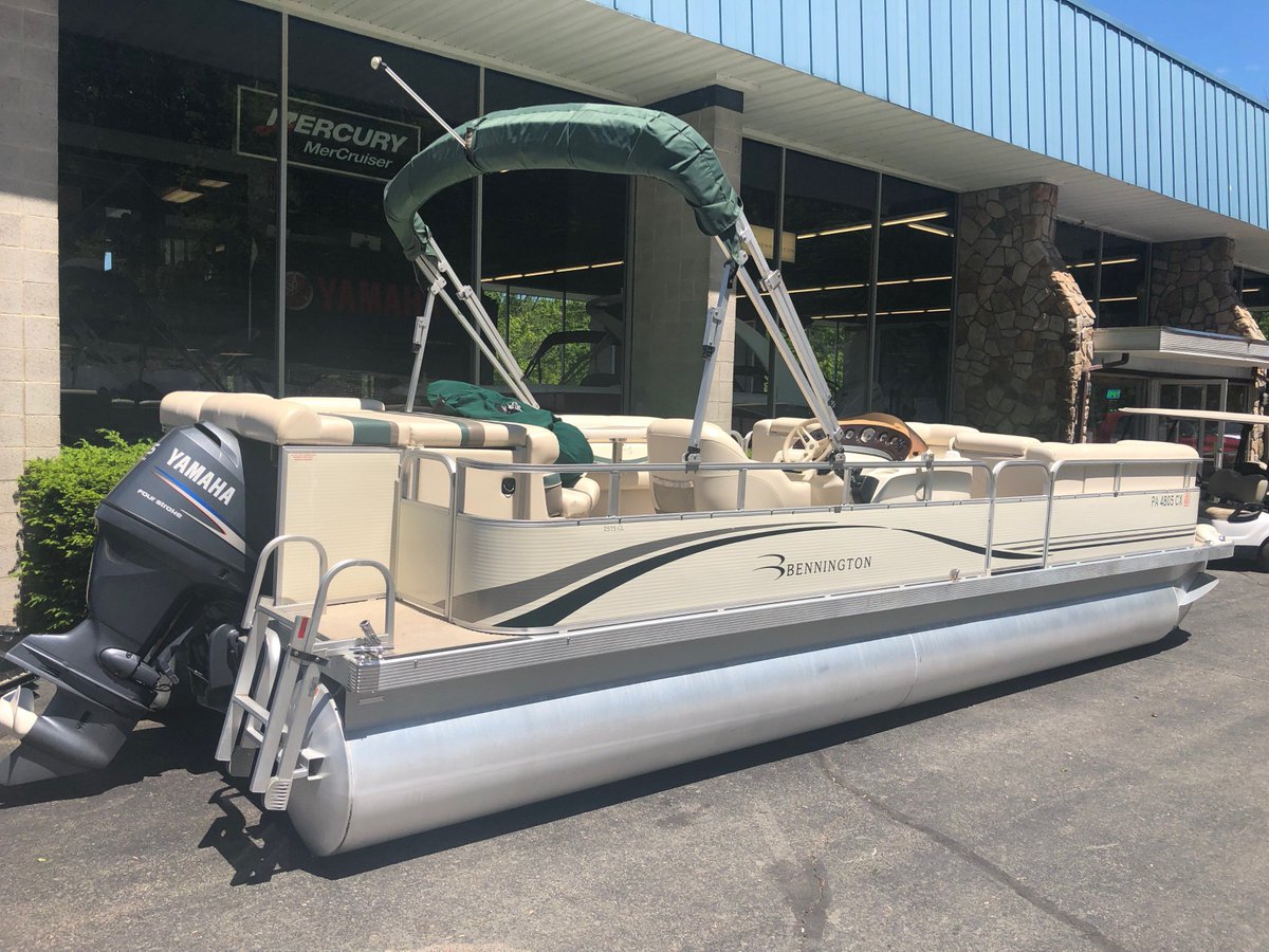 LighthousePA's tweet image. Pre-Owned Special!

 2006 Bennington 2575 GL, with a 115 HP Yamaha four stroke outboard. Has less than 110 hours used.

We sold this boat new, and we have serviced it since then.

This boat is available to view every day at our showroom and you can call us at *570-857-0220