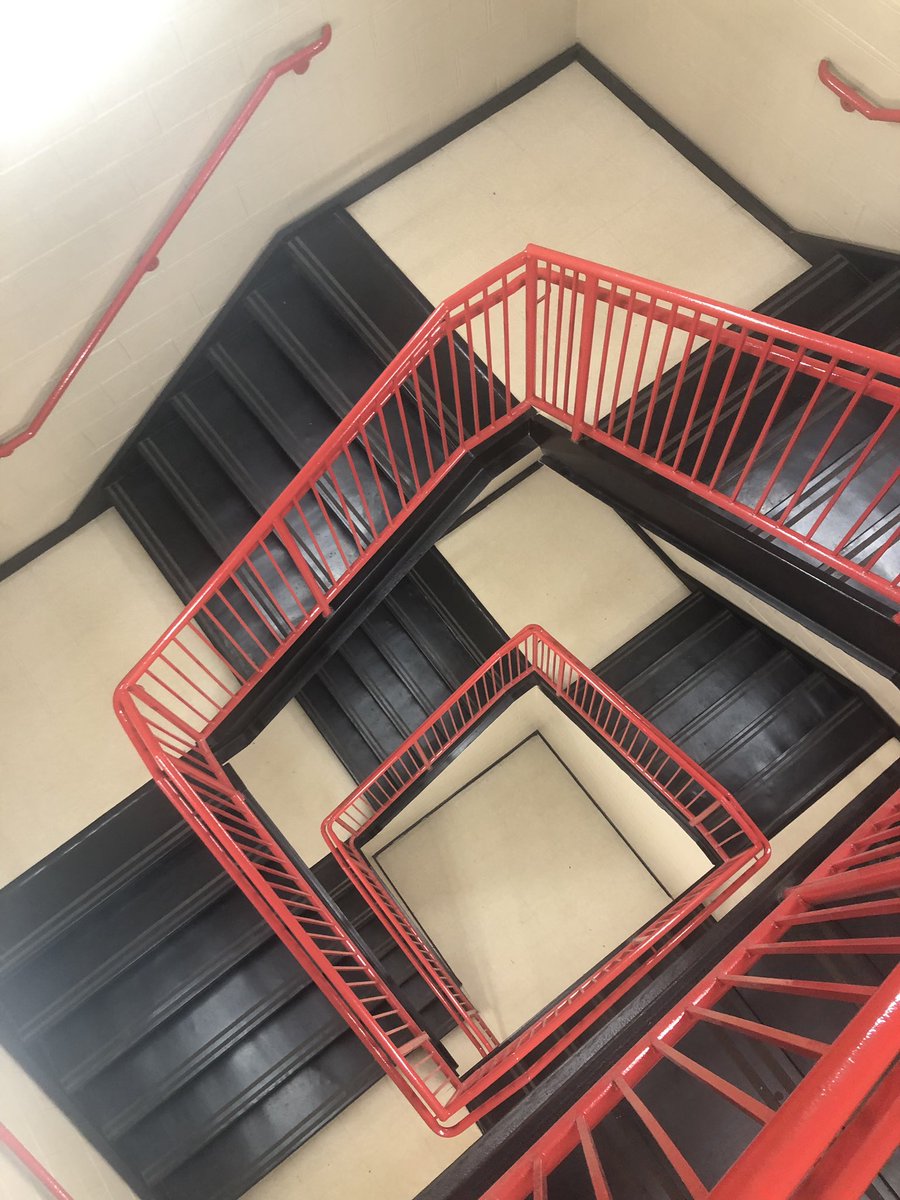 RedRaiderBball's tweet photo. Week 10 of our spring sessions with @train0187 . Gotta finish strong! On my off day from weight room, I ran to the top of these 10 times! As my man @AthleteByDesign would say, “Live well to Lead well.” #RaiderWay #Down15lbs https://t.co/xmJdVDQ0i3