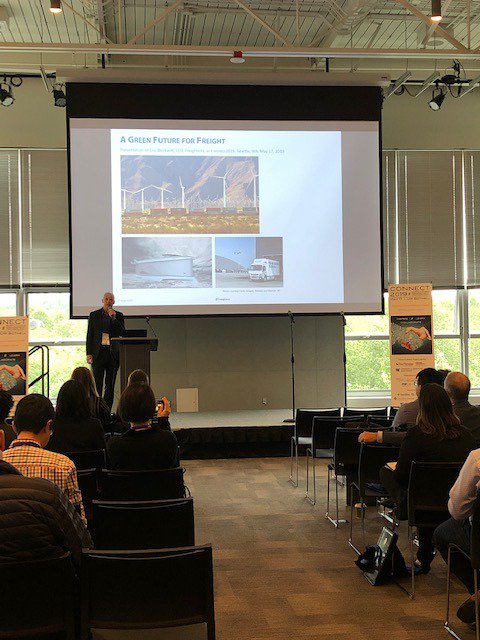 Freightera's tweet photo. Our CEO Eric Beckwitt talking about the #green future of #freight and #Freightera's role in it at #CONNECT2019 @CONNECT20191 ππ https://t.co/cuiNKb01Fw