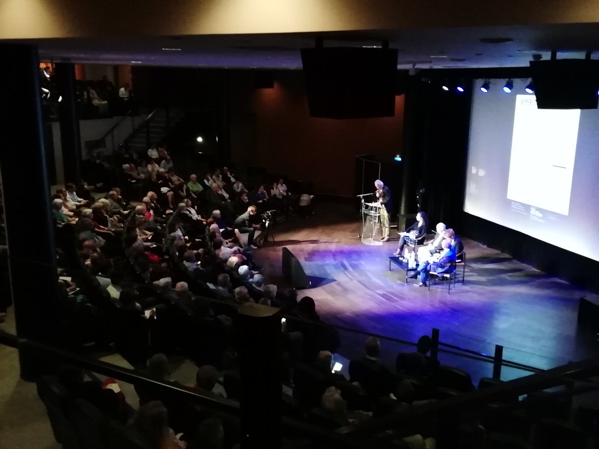 pierredeniziot's tweet photo. Il y a du monde à @Ville_BoulogneB pour une soirée organisée par @reperspectives autour d'un thème d'actualité :
"La montée du populisme: menace ou symptôme ? " https://t.co/73uZBWQMLA