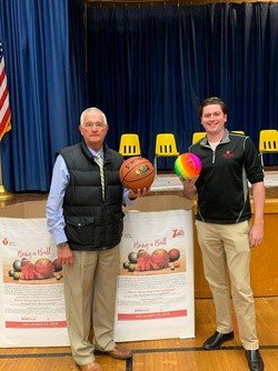 CJMakeYourSpace's tweet photo. On Friday May 17th, @American_Heart Youth Marked Director Jake Berg & @CJMakeYourSpace own Curt Rudy delivered new playground equipment to Milwaukee Public Schools' Ninety Fifth Street School!
#CJTuesdayTweets #CJGetsTrendy #CJGives #CJCoreValue #CJStratigicGoal https://t.co/l75H66QESl