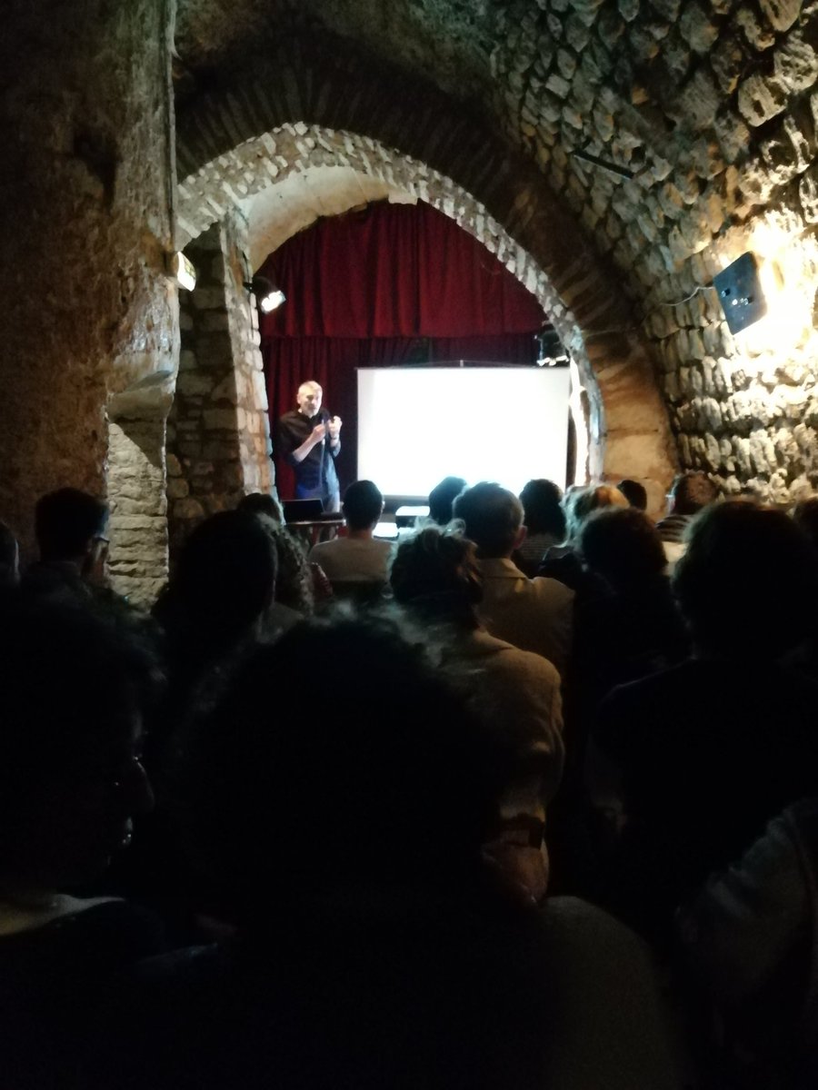 Présentation de Cédric Bouquet, professeur de psychologie au CeRCA, pour tout savoir sur l'amour romantique et la rupture...! #pint19