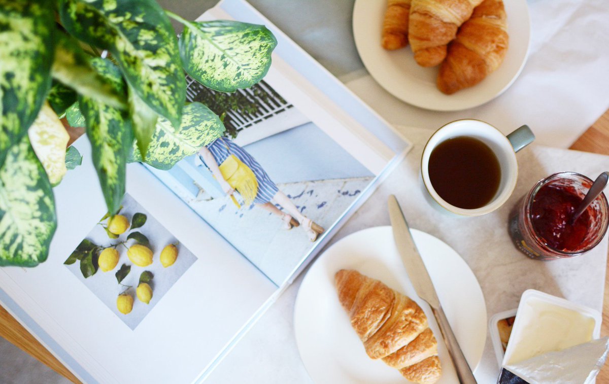 TwilightVisuals's tweet image. Relaxed Summer breakfasts are what we live for. We're working to get some more foodie pics on the way to you guys asap! We really love the whole process of planning them out, staging them and then choosing the perfect shot to edit🥐 🍓 
#twilightvisuals #lightbreakfast