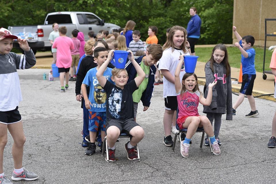 CSELions's tweet photo. Field Day 2019!
#NWLoveLearnLead #MinutesMatter #CSELions https://t.co/VXICQP0KBe
