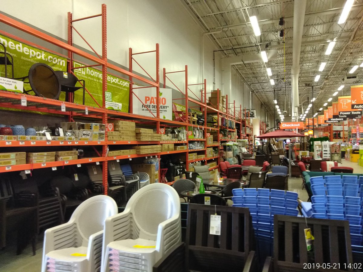 3807Met's tweet photo. 3807 MET Team ensuring patio Laydown is customer ready.Always aligning with the store goals and needs ##Spring Pack down Challenge #MET supporting store sales, # One Team One Vision.@brendan_m_burke, @RoWilliams1 https://t.co/skNEaPV6Gb