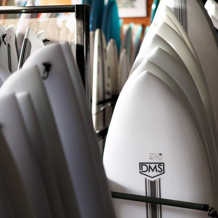 Freedomsportsco's tweet image. Puro estilo es lo que llevan las personas que usan tablas, Surftech, consideradas una de las mejores marcas del surfing.

¿Te interesa? Escríbenos la DM y obtén más información con respecto a este producto.

#FreedomSports #Surftech #surfing #surf #caracas #LaCastellana