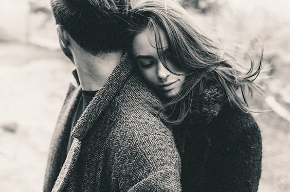 #Buenasnoches soñadores 💙!
Te conocí, me abrazaste y me di cuenta de que habia tenido frio toda la vida ⭐💕 ..