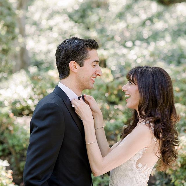 bluecat_cinema's tweet photo. Swooning over this shot from @heatherkincaid of Marissa and David! If this gives you butterflies, you'll love our highlight video! See tomorrow! || Videography: @bluecat_cinema | Photography: @heatherkincaidphoto | Venue: @langhampasadena | Planner: @hwsevents https://t.co/oTkfApholJ