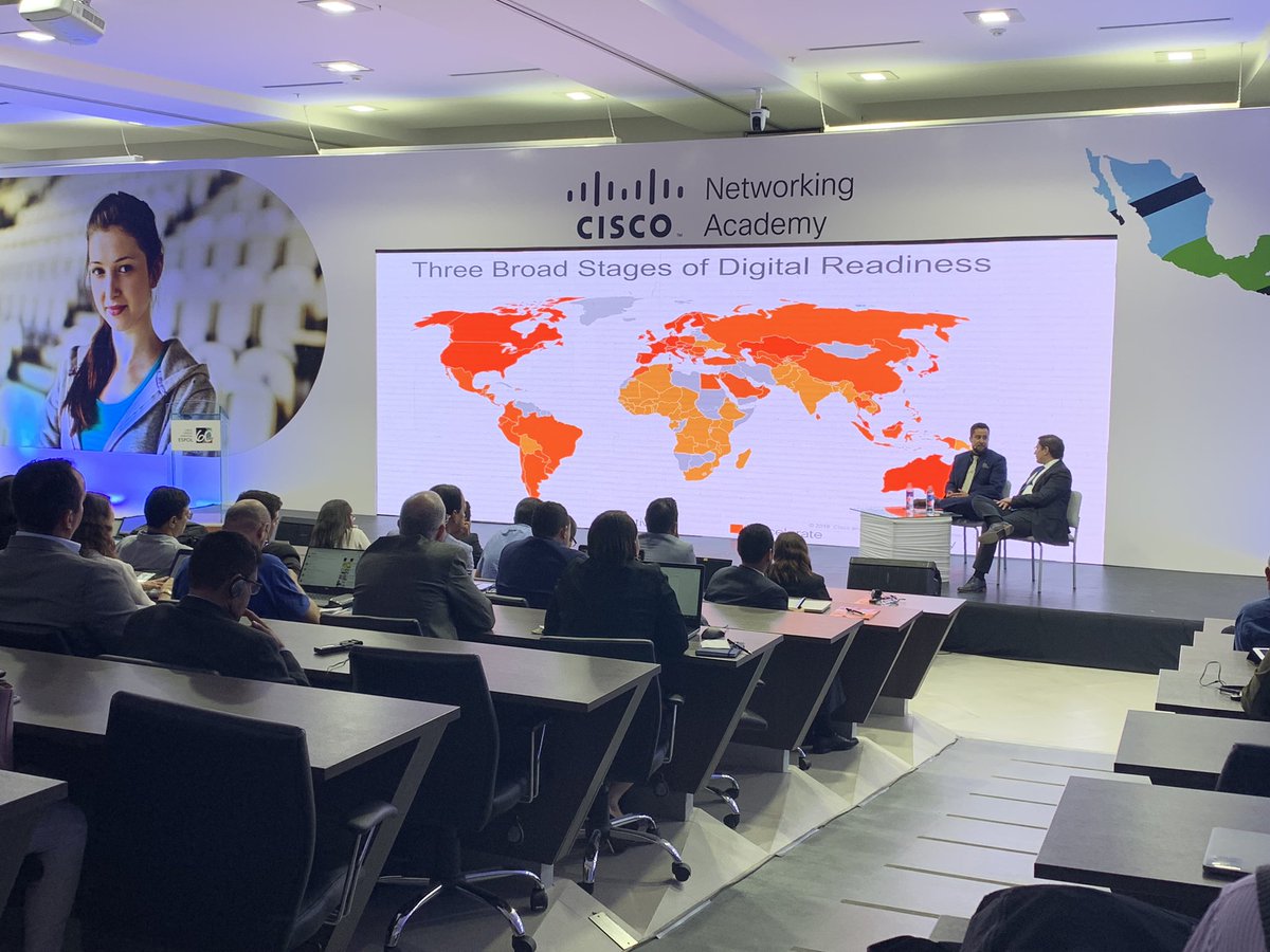 joesquiv's tweet photo. Max Tremp @mtremp Director de Ingeniería para Latinoamérica junto con Guillermo Uzcategui en un conversatorio sobre digitalización la necesidad de talento en la region en el #AcadConf 2019 https://t.co/CkkJ2dL040