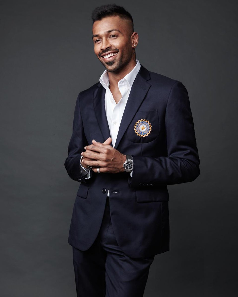 hardikpandya7's tweet photo. On the go ✈️♠️ England, we’re coming 🇮🇳 #cwc19 https://t.co/2oHiOUl5nu