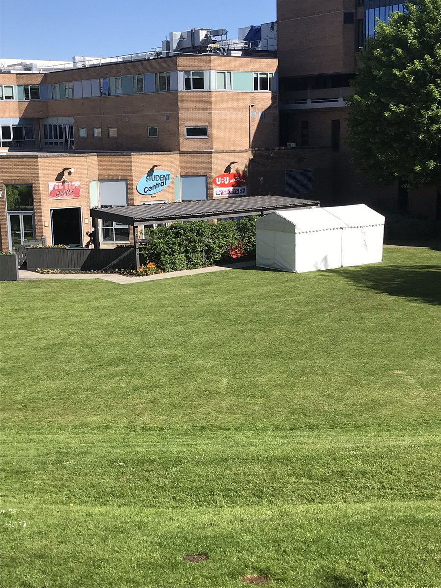 3m x 6m marquee up ready of a couple of events at Bradford University this week 👨‍🎓 👩‍🎓