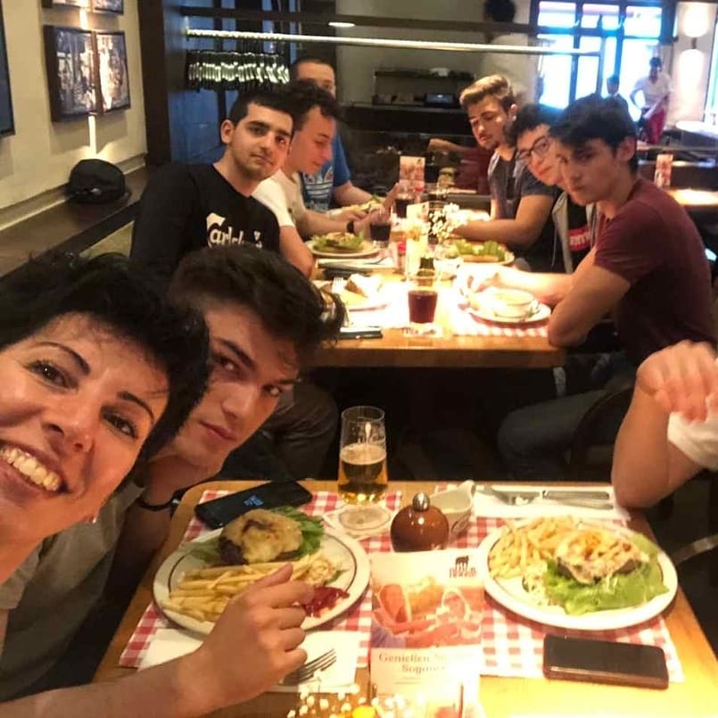 RoboVallauri's tweet photo. Giunge al termine la #makerfaireberlin. Esperienza molto formativa per i nostri ragazzi che hanno messo in campo capacità tecniche,pratiche e linguistiche.
Al prossimo anno @MakerFaireBER

#RoboVallauri #vallauri #fossano #berlin #maker #robotic #staytuned https://t.co/00Ul9gXTuN