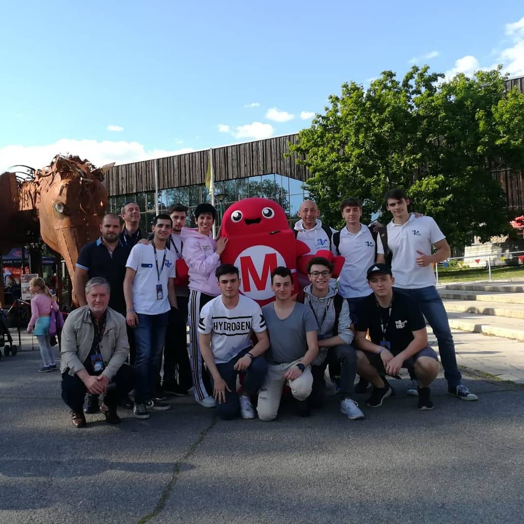 RoboVallauri's tweet photo. Giunge al termine la #makerfaireberlin. Esperienza molto formativa per i nostri ragazzi che hanno messo in campo capacità tecniche,pratiche e linguistiche.
Al prossimo anno @MakerFaireBER

#RoboVallauri #vallauri #fossano #berlin #maker #robotic #staytuned https://t.co/00Ul9gXTuN