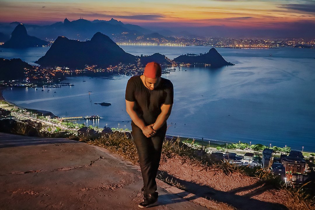 PortalHamilton's tweet photo. Next YEar #BrazilianGP will be on Rio de Janeiro!!! So Happy to know that! my newww home!!! Wow! Will be epic @MercedesAMGF1
#F1 #RioGp https://t.co/EwOvyniArJ