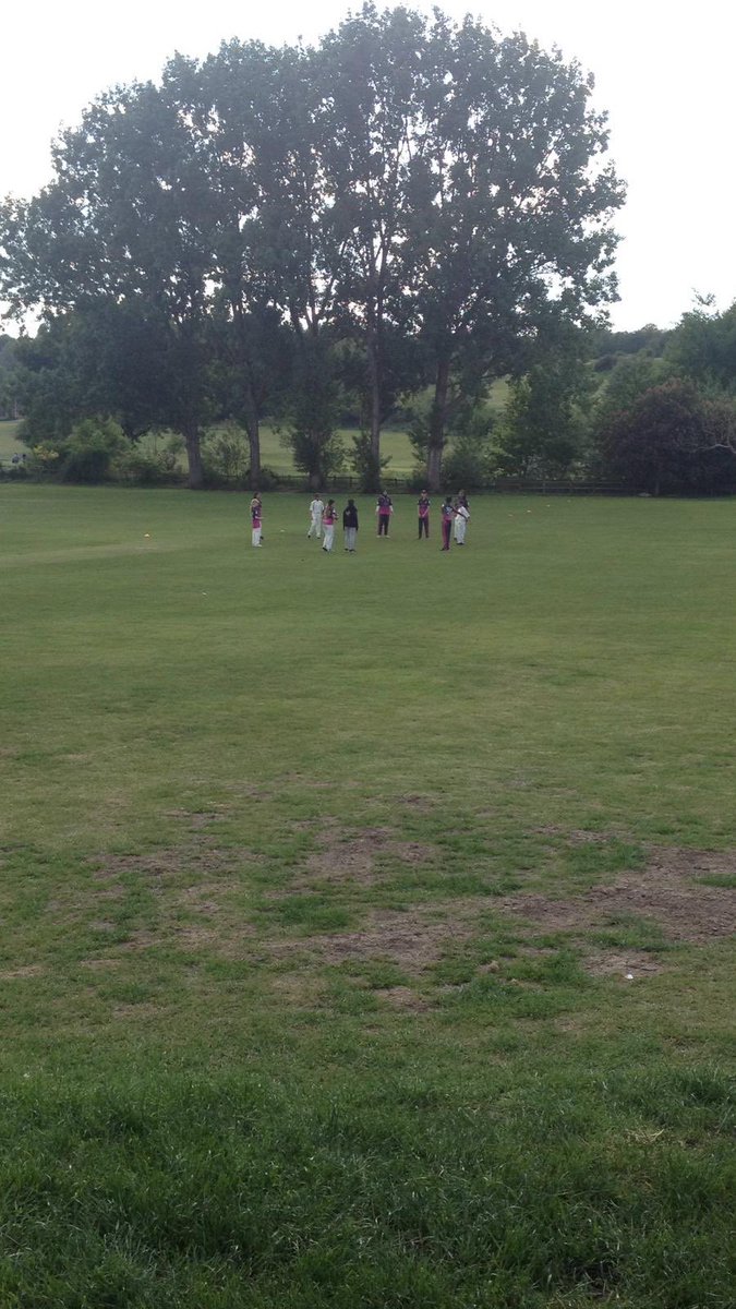 The U14 girls win their second match in their first season of hard ball league cricket! Here’s them doing their own warm up pre-match #twooutoftwo #girlscricket #thisgirlcan ☀️🏏<a href="/PurleySC/">Purley Sports Club</a> <a href="/PurleySC/">Purley Sports Club</a> <a href="/SurreyCricketFd/">Surrey Cricket Foundation</a>