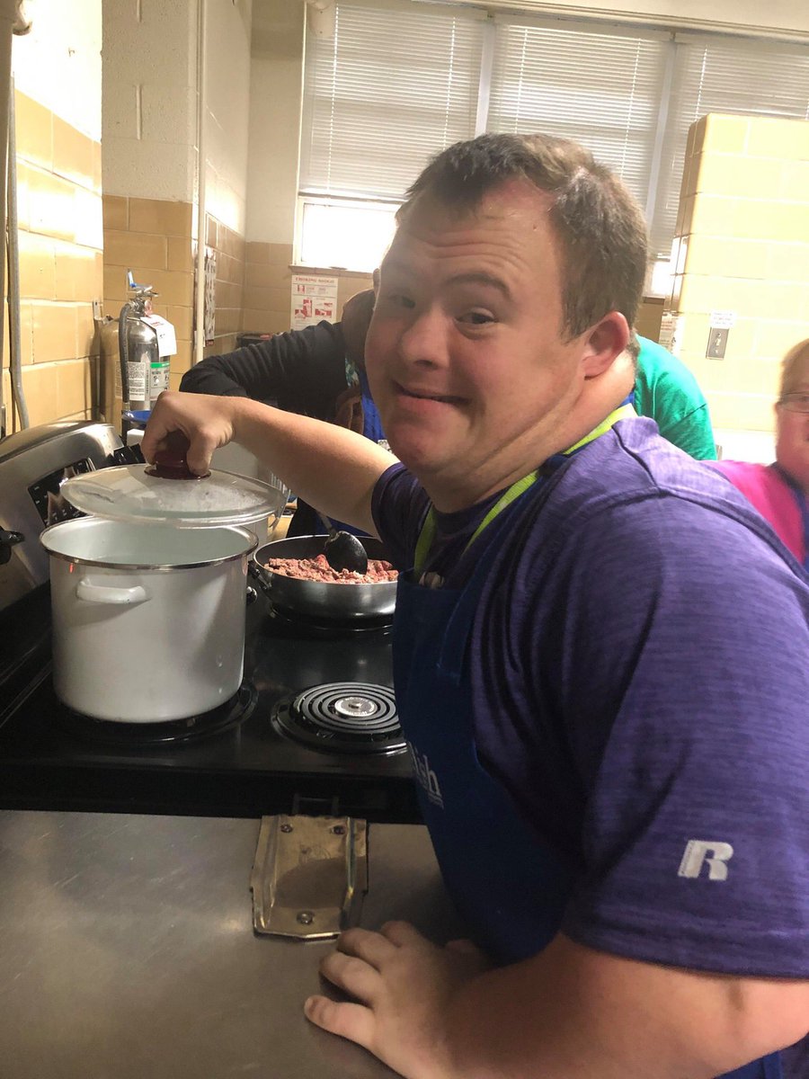 GreenOaksGators's tweet photo. Over the last few months, our GOAL Green Team has been running our very own "Gator Cafe". The participants plan, prepare, shop, cook, and deliver meals for our staff once a month. Activities like these encourage our GOAL participants to use math skills and  cooking skills. https://t.co/FkrwoSFx1R