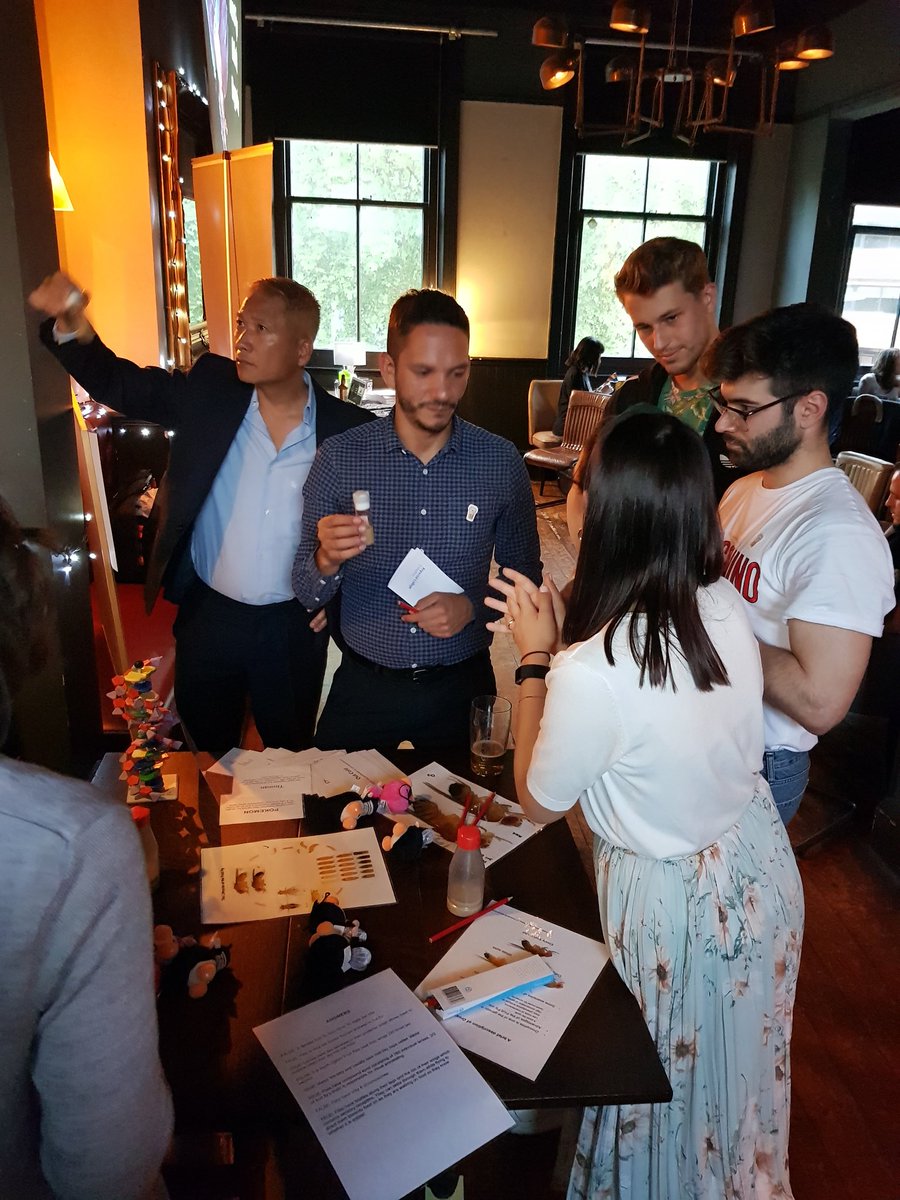 sophtalkssci's tweet photo. Great to see so many engaging with our VIPs of the night - the fruit fly! 
#pint19 #mrclms @MRC_LMS https://t.co/pPwqXRnlXh