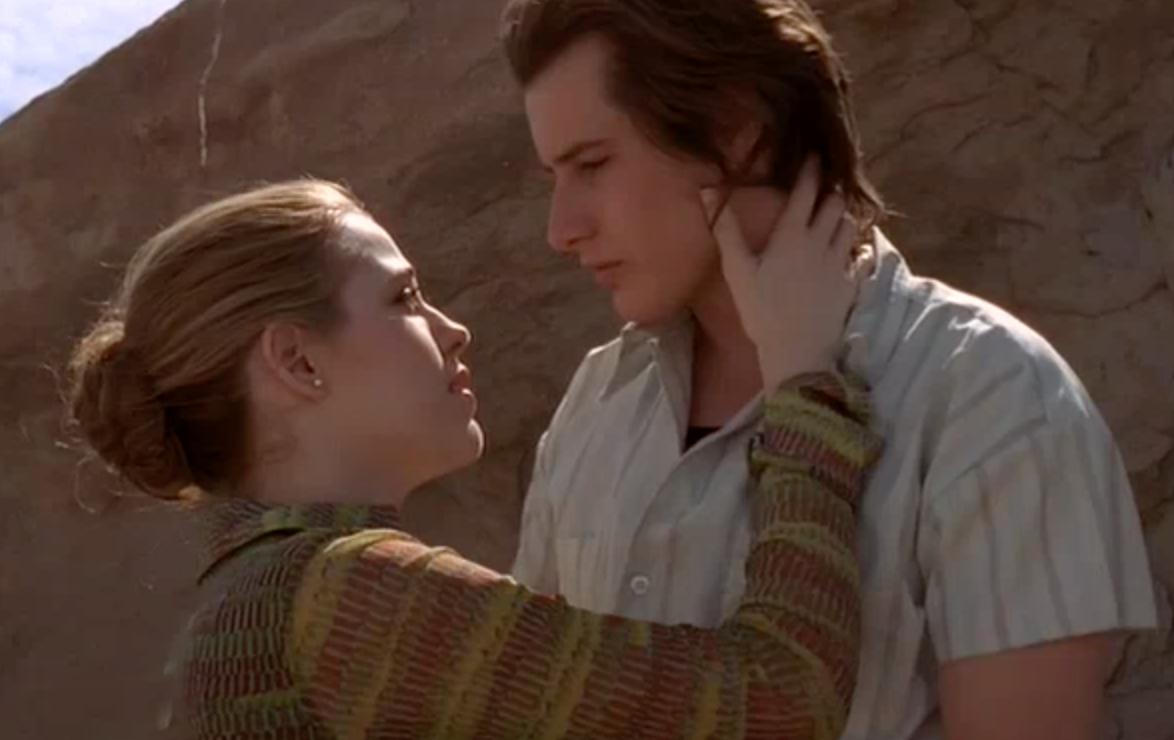 crashdowncom's tweet photo. Maria (to Michael): You opened the door and you came out-- why? -- You stayed for me.ย #AntarOrEarth #RoswellDeparture #RoswellRealTimeRewatch #Roswell #RoswellRewatch #CANDY #Candyshipper #RoswellCandies https://t.co/z9POQnUf4f