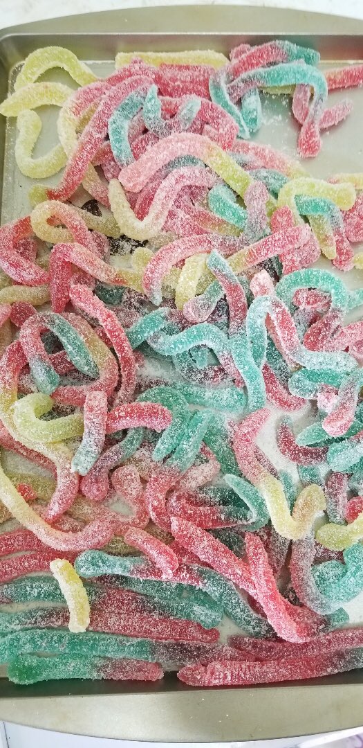 azianwitswag's tweet photo. Y’all better love me for getting serious #CandyCubes #SourWorms #FruitRollUp https://t.co/gplwWeRdSl