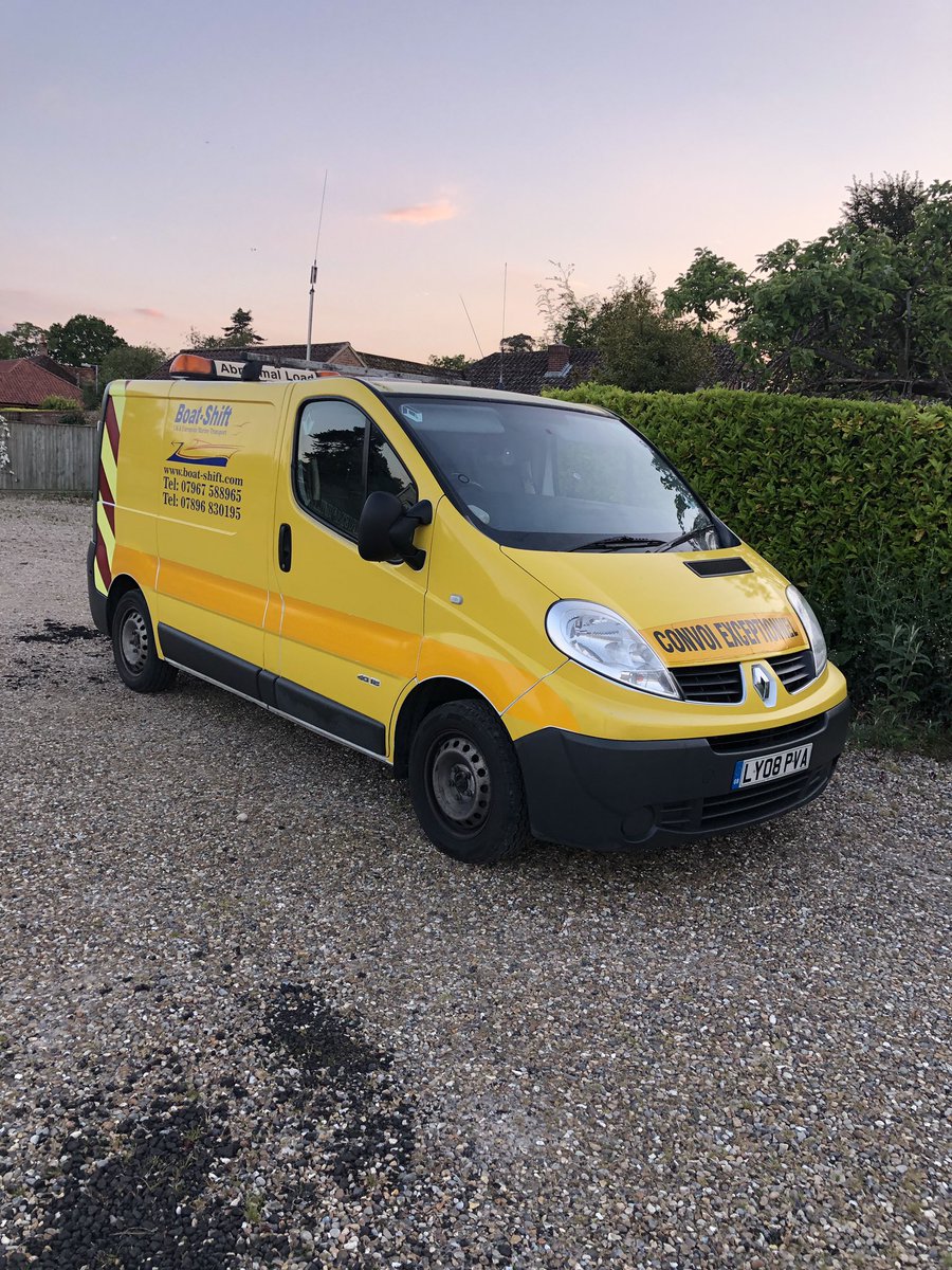 ShiftBoat's tweet image. Parked up at Wroxham ready to load tomorrow so I thought I would give the outside off the van a clean as I haven’t had time recently. Now she’s ready to hit the road. @boatshiftSimon