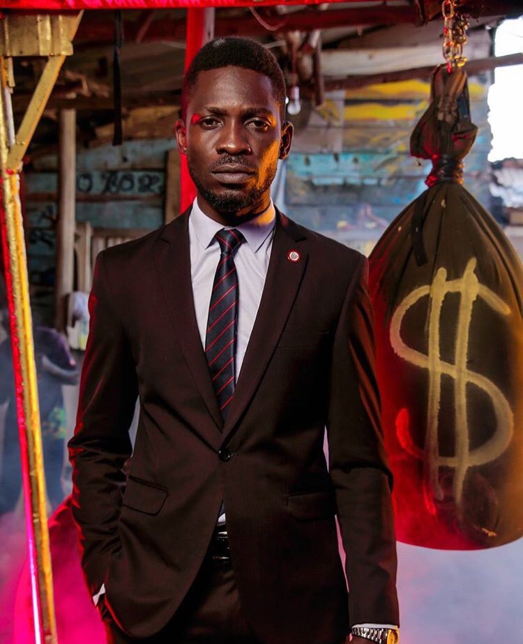 IAmSegawa's tweet photo. “If am dialoging with @KagutaMuseveni, he must first of all see me as a citizen of Uganda with my full rights and not as a slave or a pawn on his chessboard! You cannot have your foot on my neck, then say to me, ‘let’s talk.” - @HEBobiwine take on #IPODSummitUg #FunaNdagaMuntu https://t.co/ezvpZs4HH1