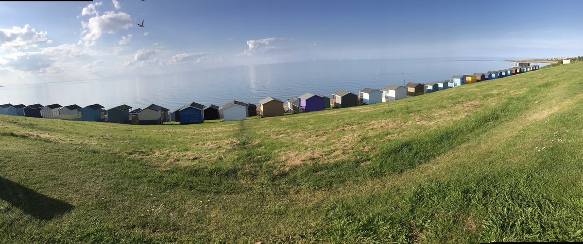 Running ahead of schedule for my last appointment today so thought I would explore the area. Lovely day for it 🌊☀️ #kent #seaside