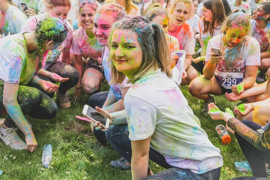 shghhhu's tweet photo. Hey colour runners 🎉🌈

Here are some photos from the 2019 Birmingham Student Colour Run 🏃‍♀️🏃

We hope you all had a great time ❤️💚💛🧡💙💜

More coming soon to this account. You can find the full album on our facebook page fb/studentcolourrunuk

#studentcolour #run #birmingham https://t.co/LzpSUkhsXE