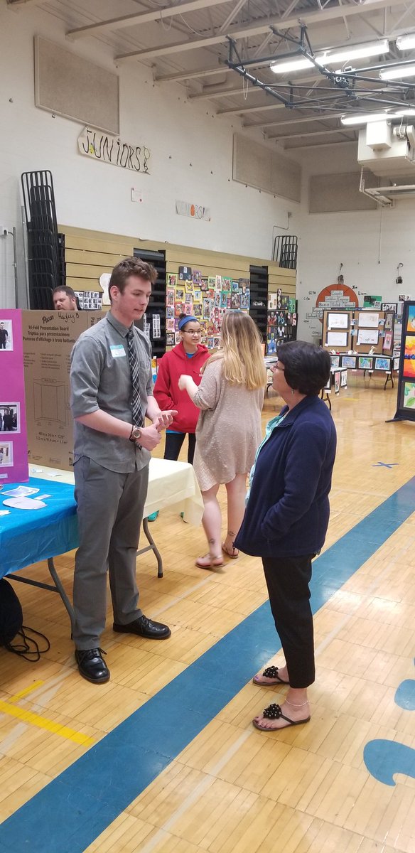 dgrzeskowiak1's tweet image. 2019 Senior Projects!! Great job guys and gals
#Seniors2019
#SeniorProjects
#PR1DEinthePaw