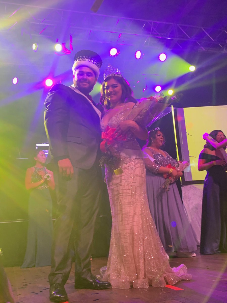 shsUSB19's tweet photo. Congratulations to your prom King Alexander Dietze and Queen Karla Luna!🤴🏻👸🏽 https://t.co/59W9vAgeG0