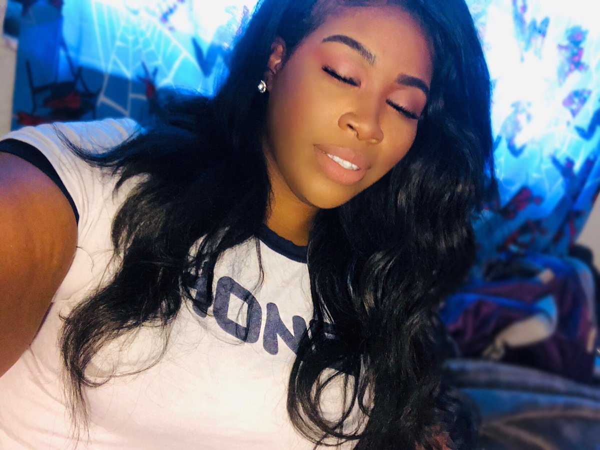 ShePlushy's tweet photo. Ima be common, so you gon need commas saying what I shoulda did, but you ain't did nada
You ain't important
Ima keep sporting
All smiles over here😊
Shout out to the garden 🌳 https://t.co/29pnwnHKAg
