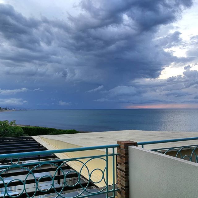 The Big Red Stop tweet media