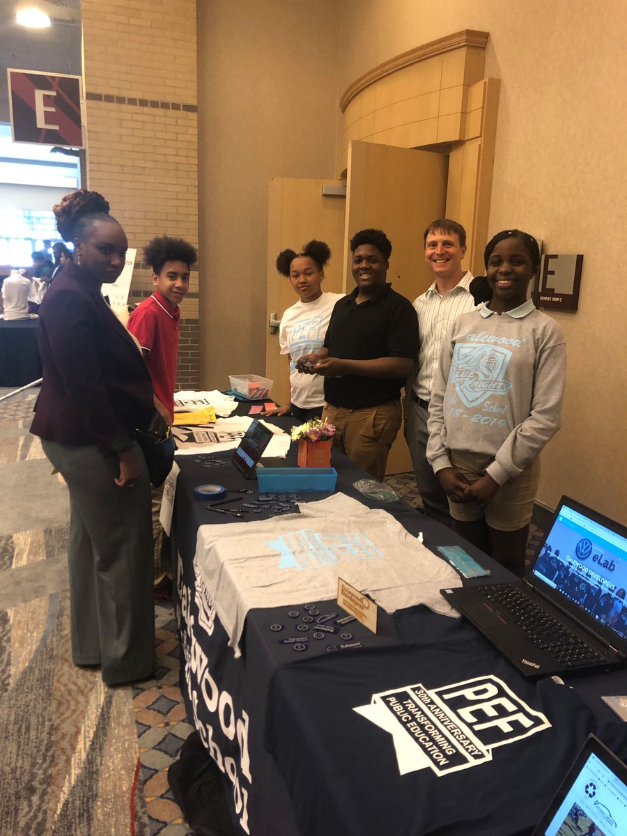 PEFinnovation's tweet photo. Today's #TechTuesday spotlight features the @DalewoodVWeLab! Read more about how their student-run business, the #DalewoodDevelopers, involves the community with what they learn &amp; create in their #VWeLab here -> https://t.co/E5FPRhdf5r https://t.co/Akephqxdyu