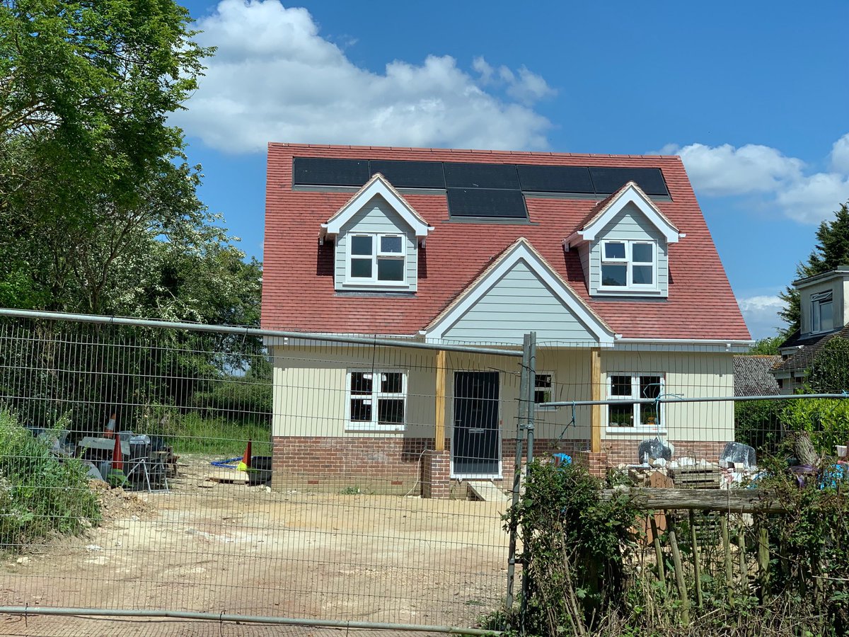 ⁦<a href="/ViridianSolar/">Viridian Solar</a>⁩ recent install in North East Essex by the Orton &amp; Wenlock Team # Fusion . Great Support from the Viridian team #solar solutions