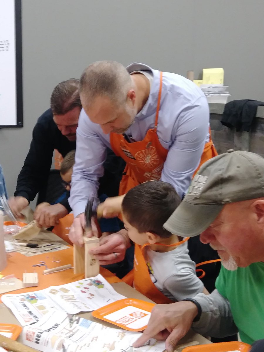 Saginaw Home Depot 2714 tweet media