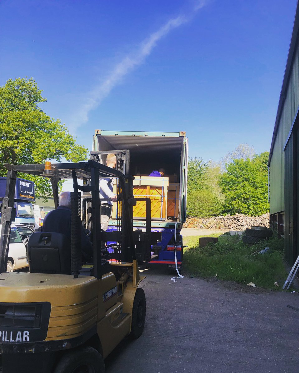 JmPianos's tweet photo. Another container of Yamaha Pianos arrived from Tokyo to our workshop yesterday. https://t.co/LheRvsZL8s
