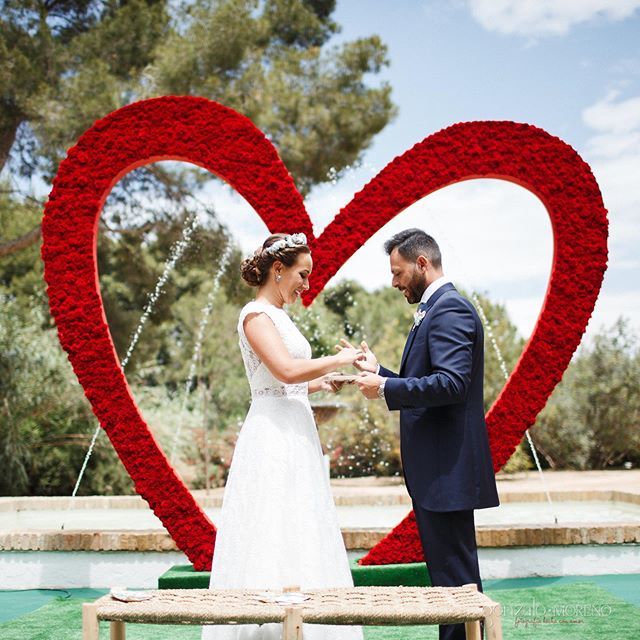 MerakiPlan's tweet photo. ♥️ T͙O͙D͙O͙  C͙O͙R͙A͙Z͙O͙N͙ ♥️
.
.
#NoviosMeraki E&amp;JL
Fotones @gonzalomorenofotografia 
En @masiadelcarmen @gourmetcateringespacios 
Junto a @eljardinandco y @alkilaudio
. .
#ceremoniamerakiplan #ceremonyplanner #ceremoniacivil #ceremonia #ceremoniadebod… https://t.co/uDsvRr0E0i https://t.co/IOdRDNWWXQ