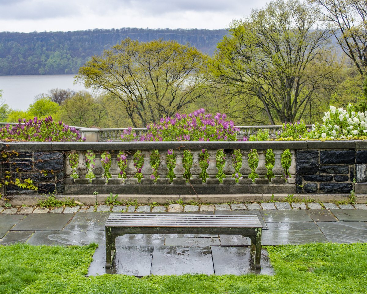 Wave Hill On Twitter Dedicating A Bench Set In The Spectacular
