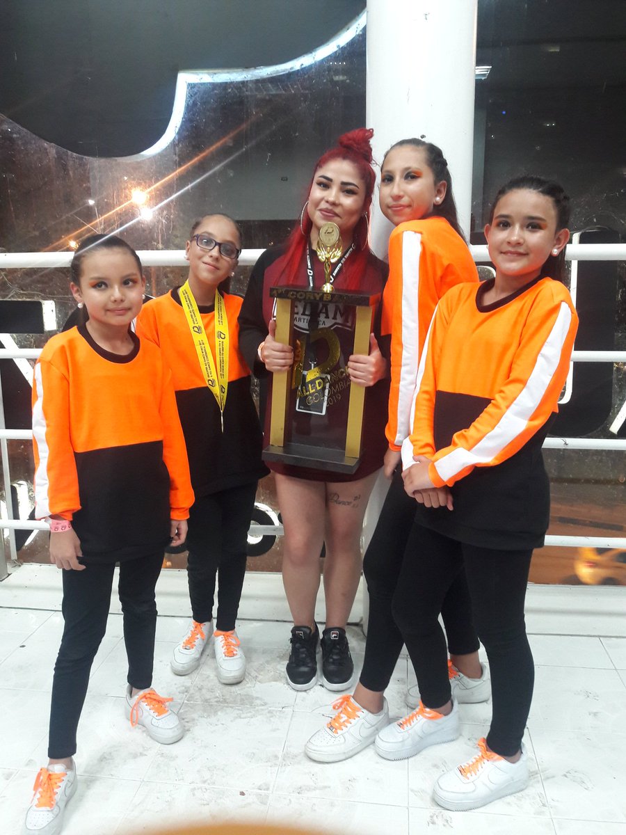 Alis_Alis18's tweet photo. Lo mejor que pudo haber pasado . !! 
CAMPEONAS #Junior @fundargedam https://t.co/1Pyo6QrB1y