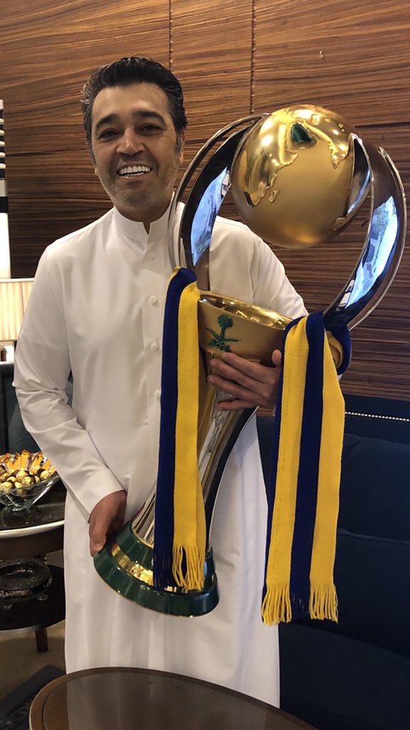 essamkamall's tweet photo. MBS Special Edition 💛💙💛

نسخه و١حده و خذاها #النصر https://t.co/841GBBIvC9