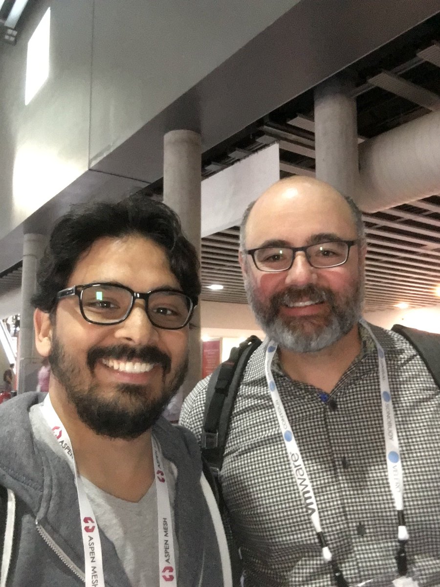 hasusuf's tweet photo. It was an honor meeting you! @jbeda #KubeCon #kubecon2019 https://t.co/jBYsehXUVX