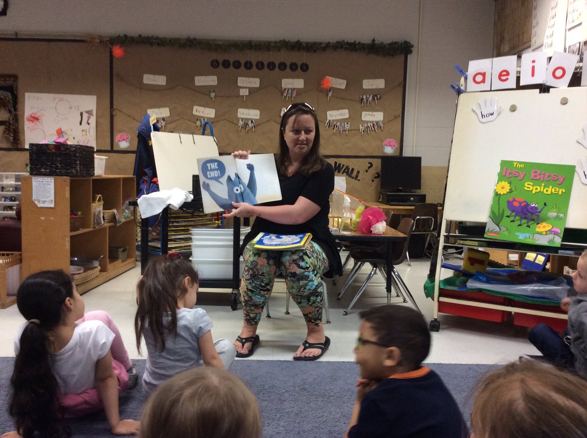 mLiolli's tweet photo. Thank you Jenny and Melanie (Book fair team) for reading to our kindergarten class and for the generous donation of books for our class library. @StAngelaWECDSB 🙂 https://t.co/nOuCRBPYls