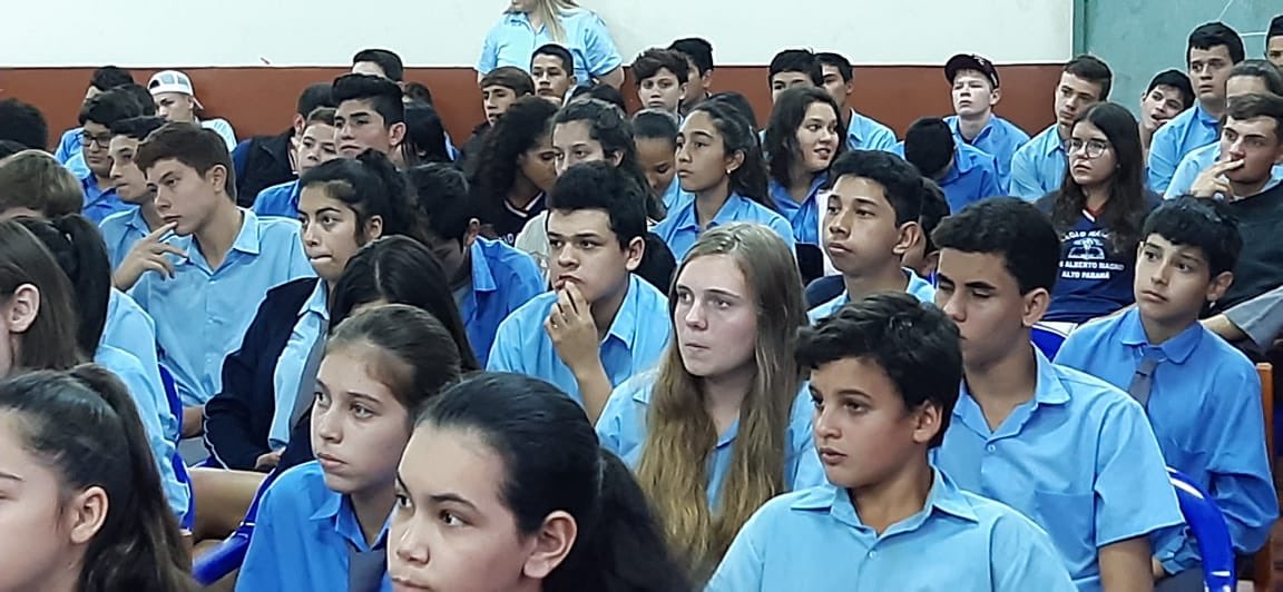EstebanWiens's tweet photo. Un gusto haber compartido un mensaje a estudiantes del Centro Educativo San Alberto Magno sobre patriotismo y valores.
#paraguay #liderazgo #RedEscool https://t.co/iJxn8yF9gp