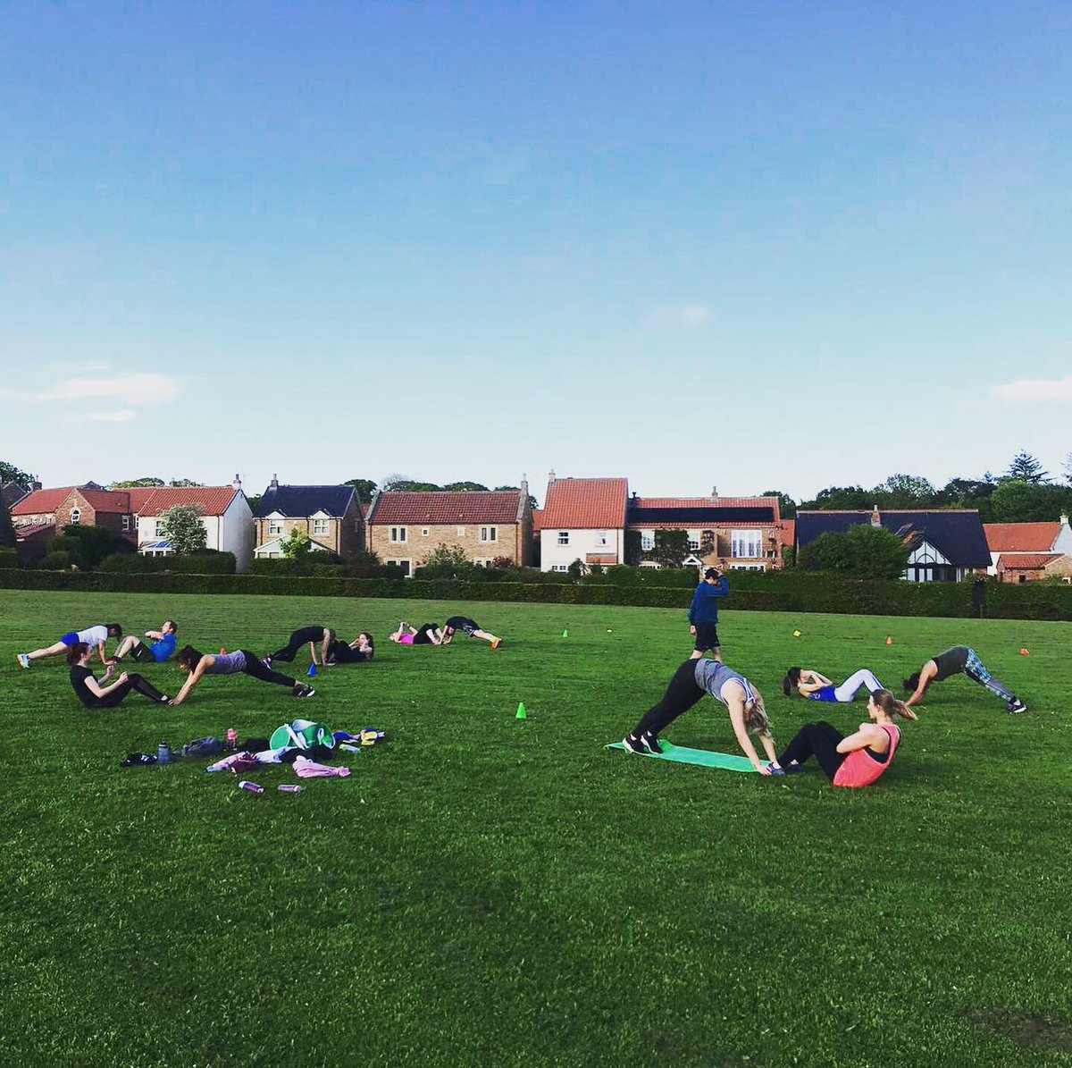 StephFerry_'s tweet image. Great bootcamp tonight at Wynyard Park with @mattyhynes88 and @DebbieRocket hosted by Arbonne #healthyliving