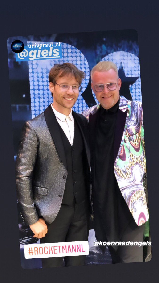 Giels's tweet photo. Jaaa @rocketmanmovie is leuk! Lekker over the top musical. En het hele oeuvre van Elton John is in waarde gestegen #RocketmanNL 👓🕶🔥🎬 https://t.co/a0tzdWWcuG